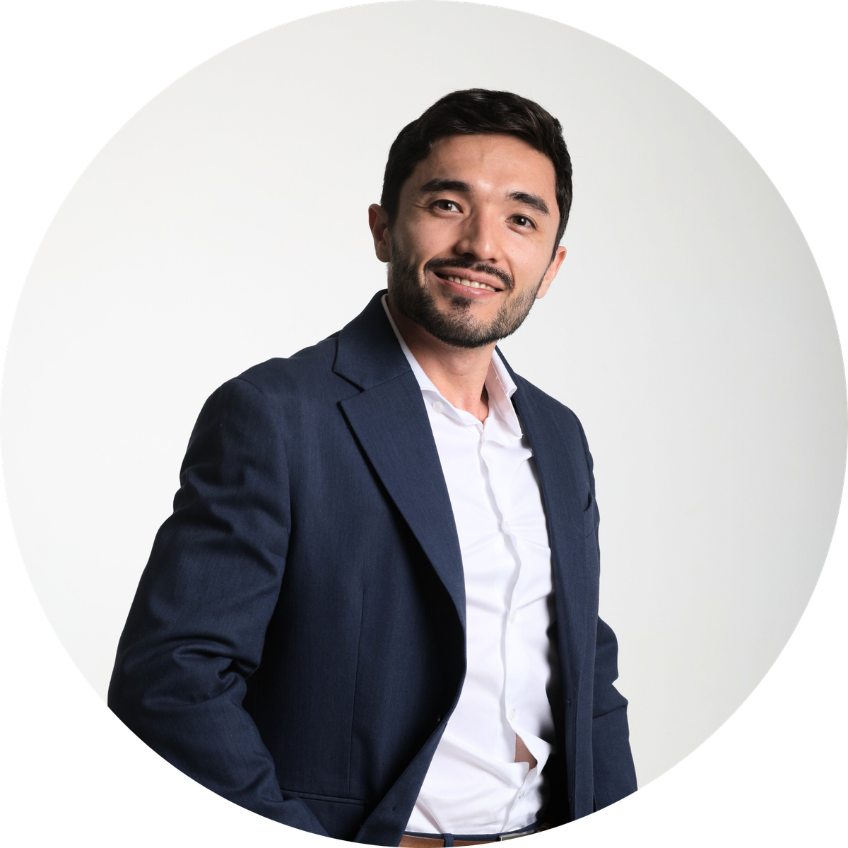 Dr. Vitor Takashiba